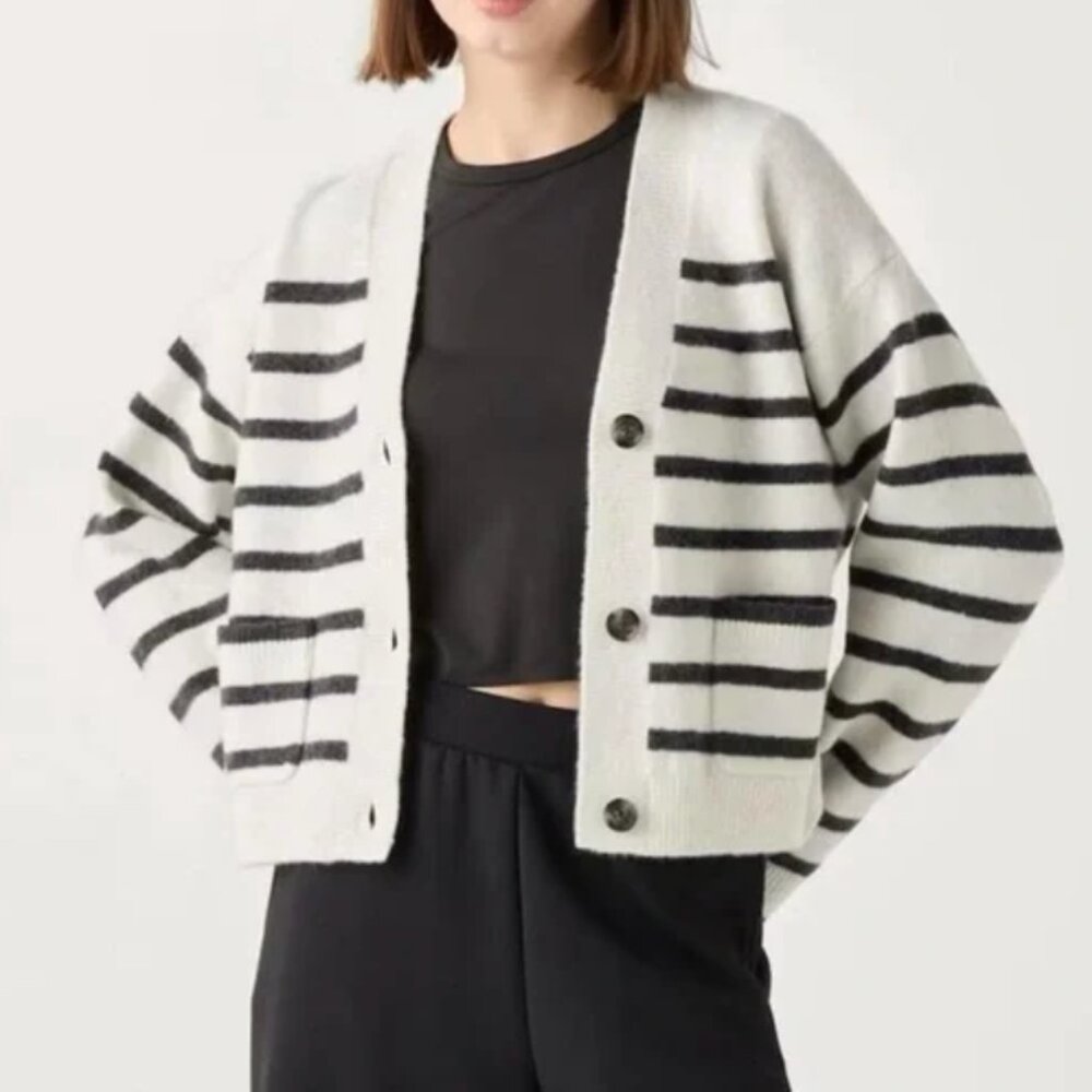 Uniqlo Cardigan | White/Black Stripped, Small
